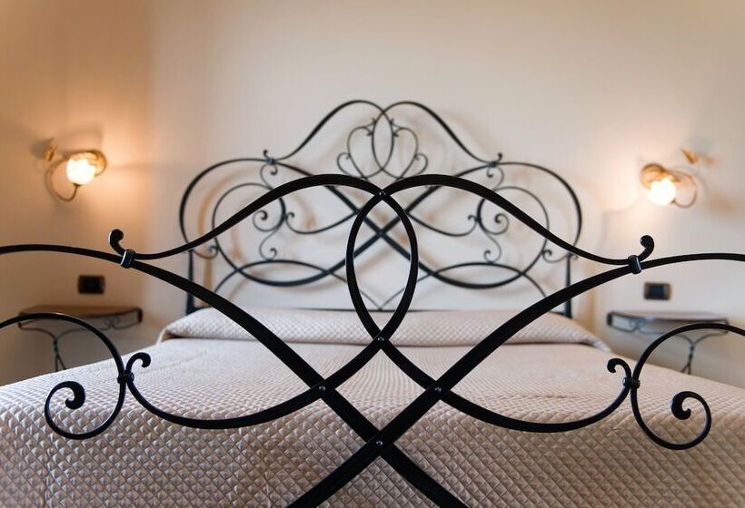 فندق ريفى La Vecchia Torre