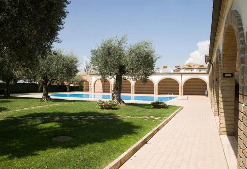 فندق ريفى La Vecchia Torre