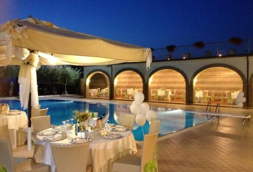 فندق ريفى La Vecchia Torre