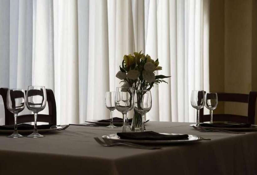 فندق ريفى La Vecchia Torre