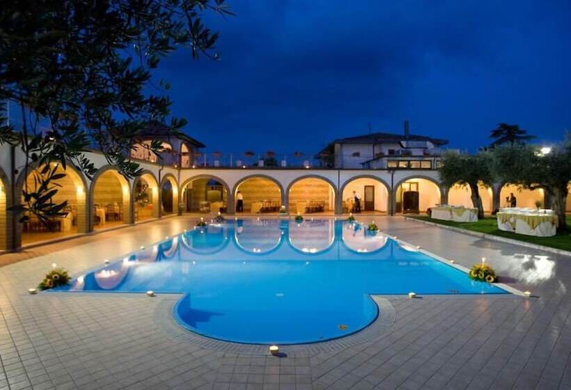 فندق ريفى La Vecchia Torre