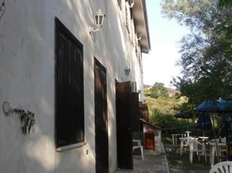 בית מלון כפרי Le Dieci Querce