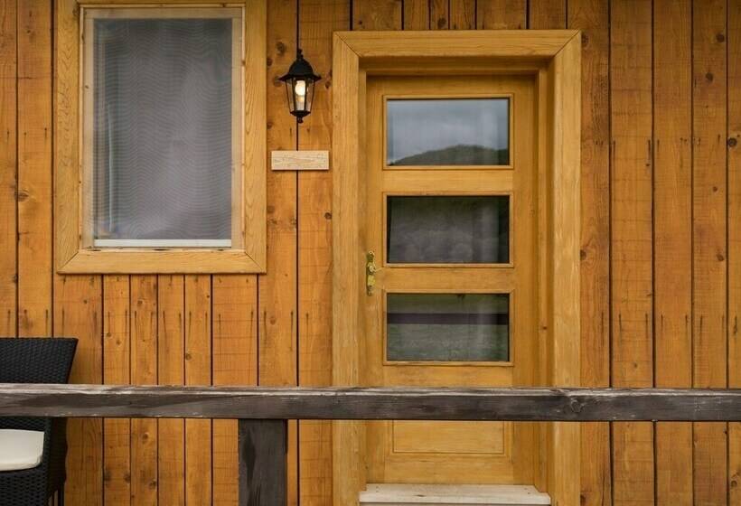 בית מלון כפרי Linden Tree Retreat & Ranch