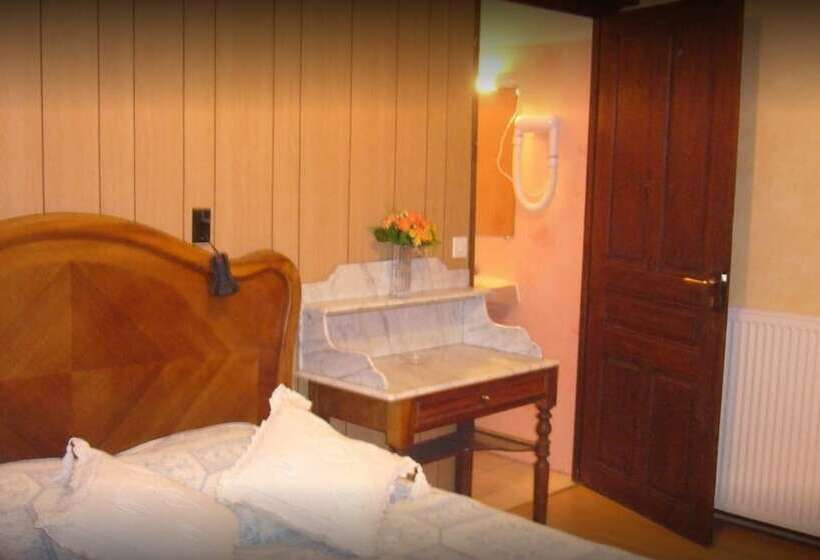 Отель Saint Verny