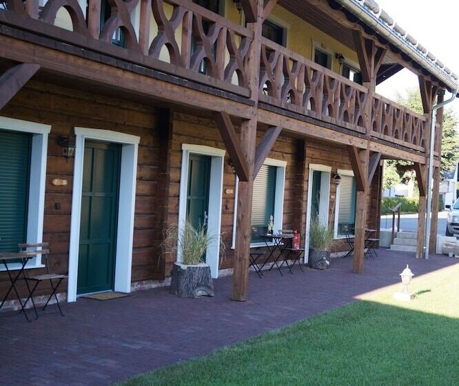 ホテル Schauhandwerkspension