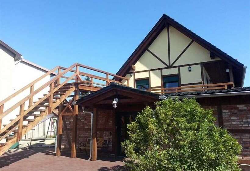 ホテル Schauhandwerkspension