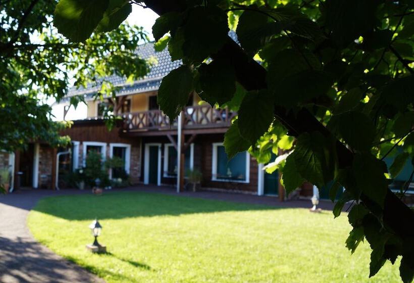 ホテル Schauhandwerkspension