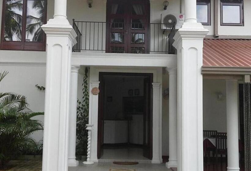 בית מלון כפרי The Mgs