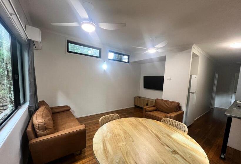 בית מלון כפרי Tiona Holiday Park