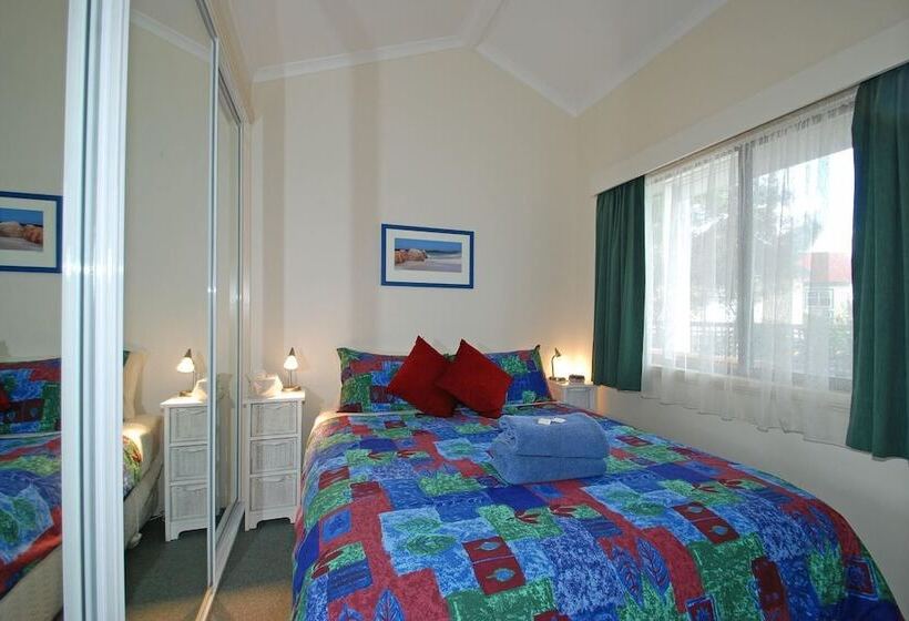 فندق Triabunna Cabin & Caravan Park