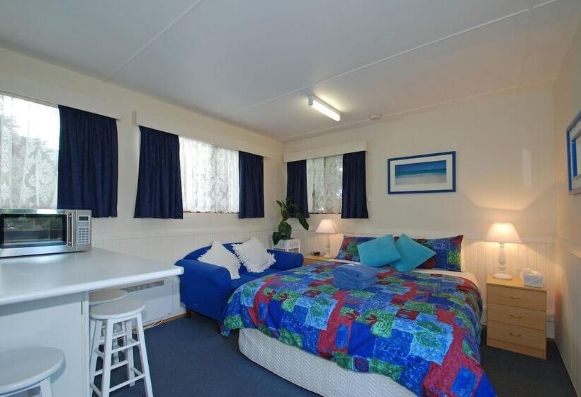 בית מלון כפרי Triabunna Cabin & Caravan Park