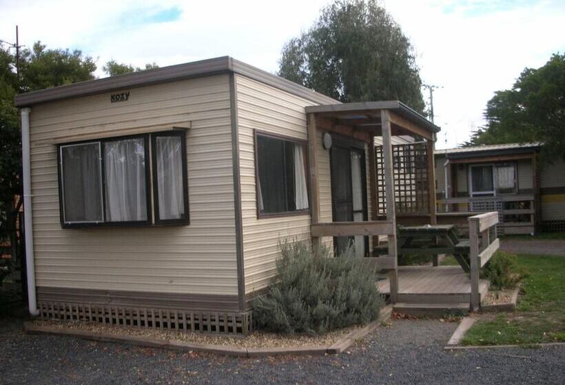 فندق Triabunna Cabin & Caravan Park