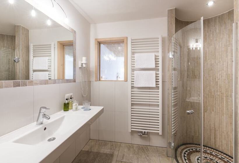 בית מלון כפרי Tuberis Nature & Spa Resort