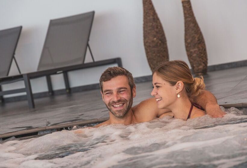 בית מלון כפרי Tuberis Nature & Spa Resort