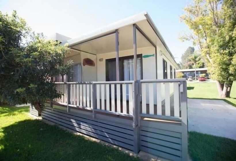 فندق Tuross Lakeside Tourist Park