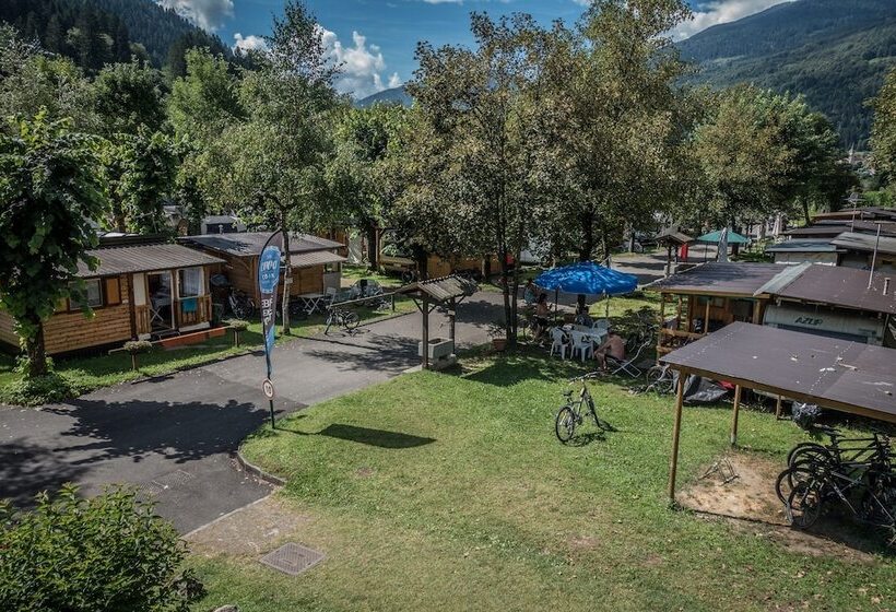 בית מלון כפרי Sarca Lodge Val Rendena