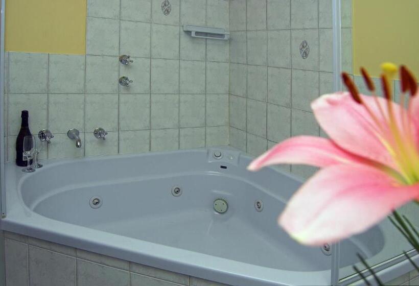 Victoria Hotel Strathalbyn