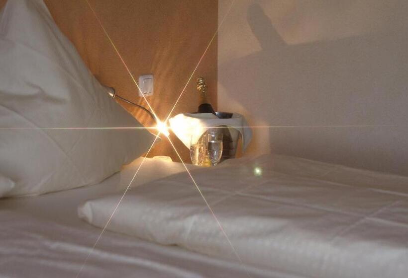 בית מלון כפרי Zur Morschbach