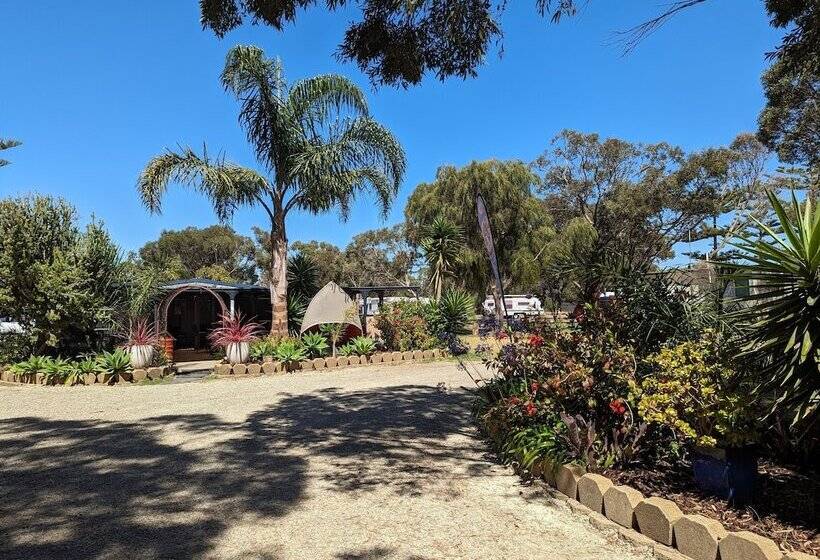 Kingscote Tourist Park And Family Units