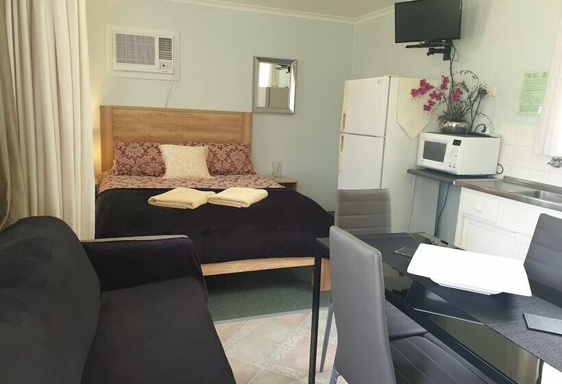Kingscote Tourist Park And Family Units
