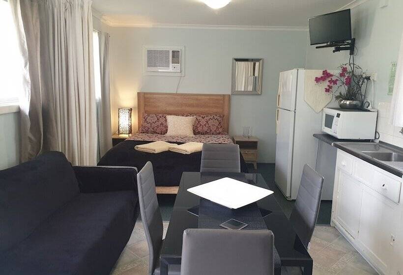 Kingscote Tourist Park And Family Units