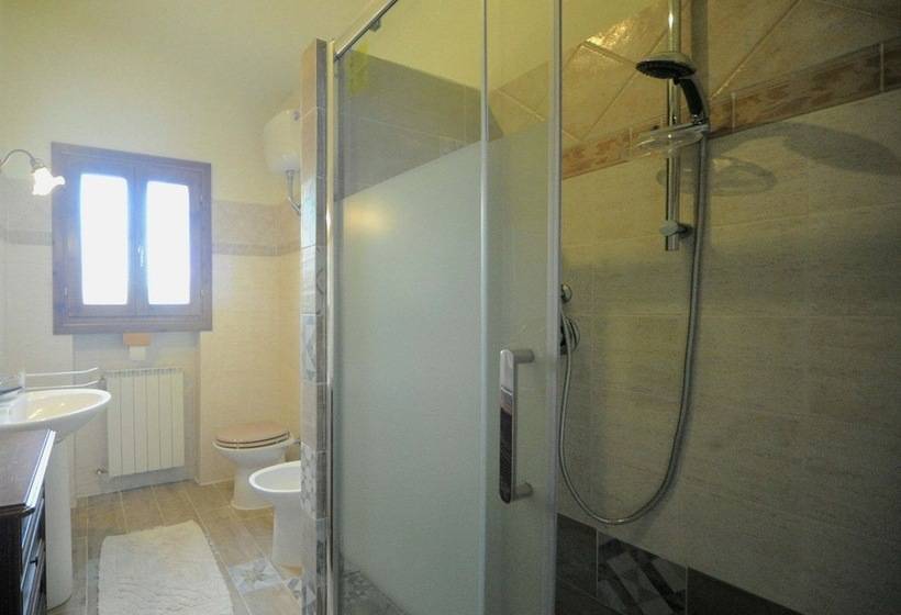 Modern Cottage In Graffignano Italy With Swimming Pool