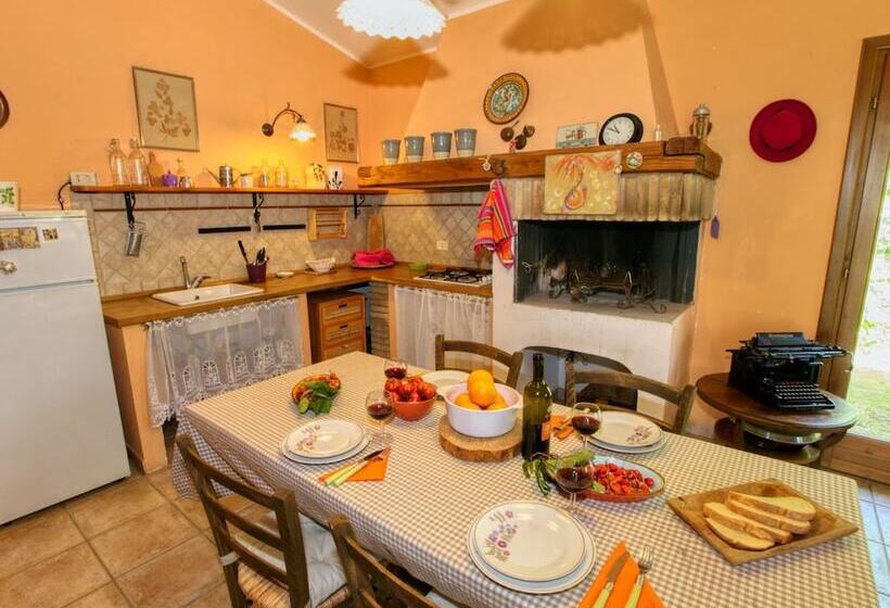 Modern Cottage In Graffignano Italy With Swimming Pool