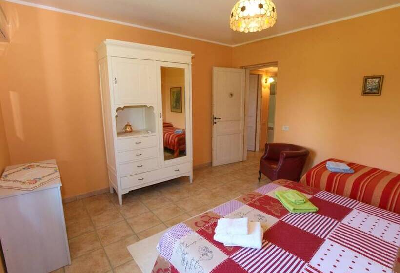 Modern Cottage In Graffignano Italy With Swimming Pool