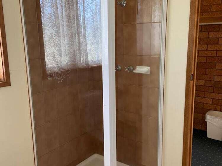 מוטל Newell Motor Inn Narrandera