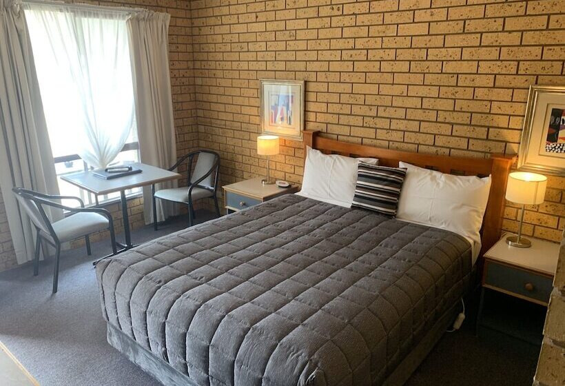 מוטל Newell Motor Inn Narrandera