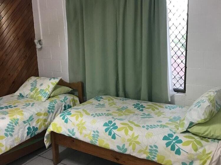 מוטל Seaspray Waterfront Holiday Units