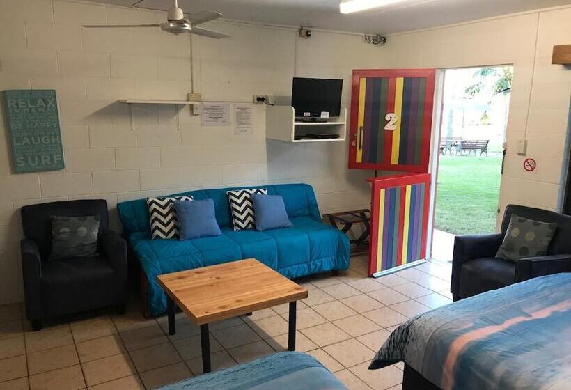 מוטל Seaspray Waterfront Holiday Units