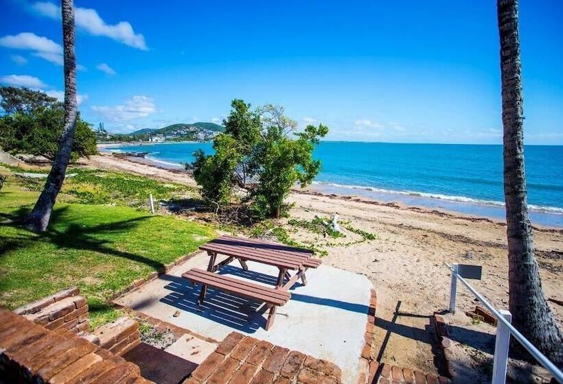 מוטל Seaspray Waterfront Holiday Units