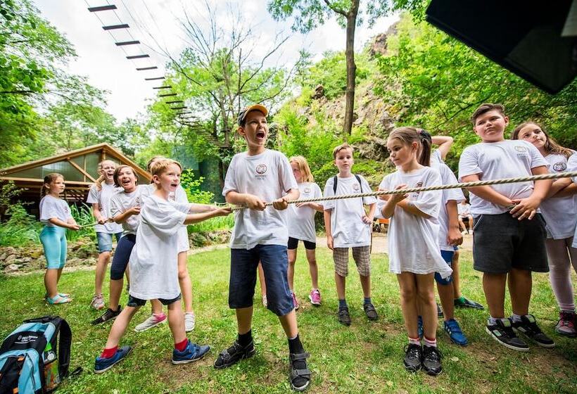 Oko Park Panzió Kemping és Rendezvényközpont