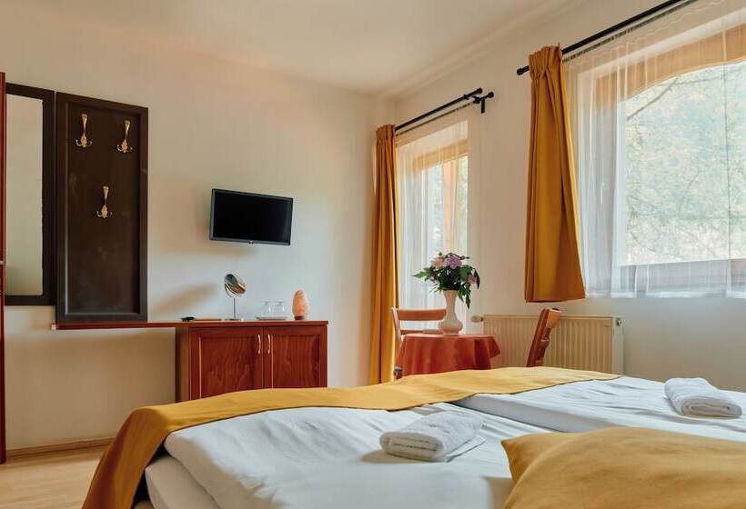 Oko Park Panzió Kemping és Rendezvényközpont