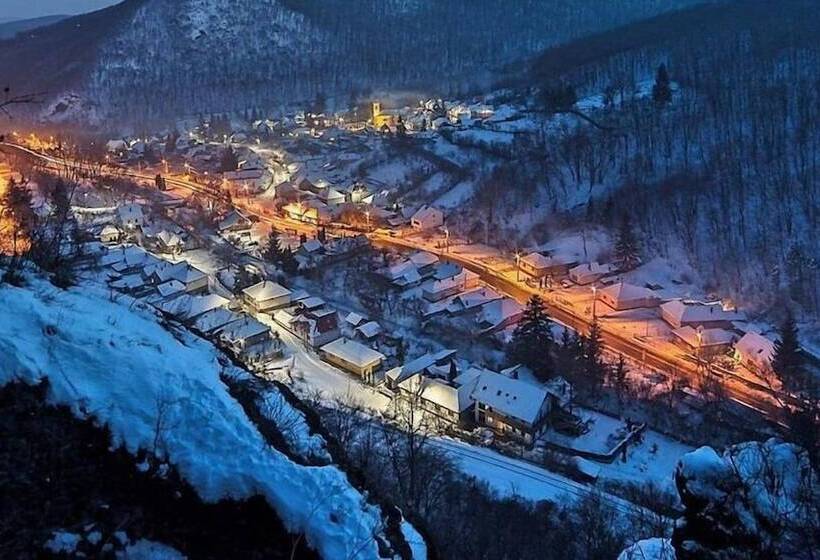 Oko Park Panzió Kemping és Rendezvényközpont