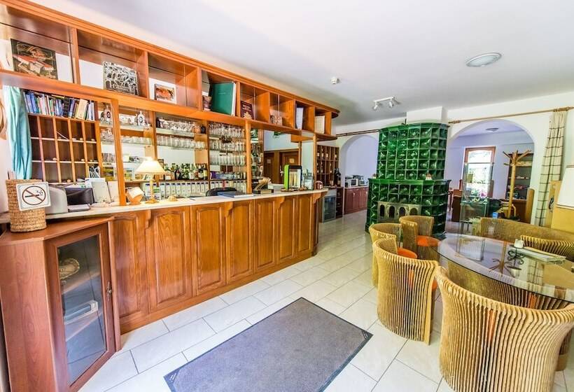 Oko Park Panzió Kemping és Rendezvényközpont