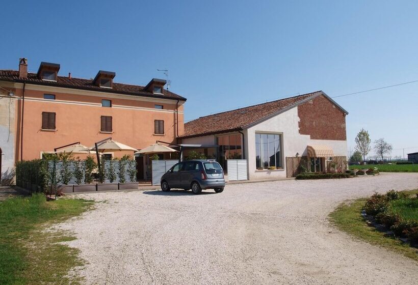 Ostello Breda   Hostel