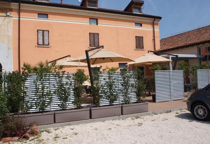 Ostello Breda   Hostel