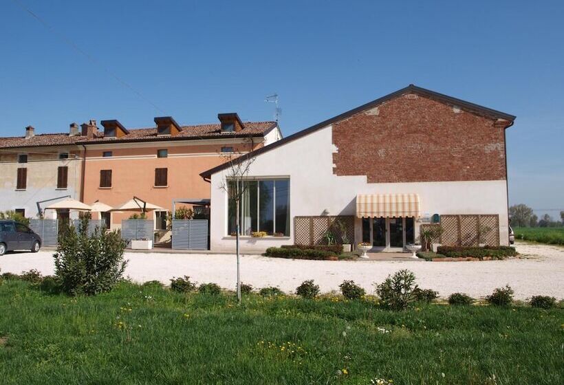 Ostello Breda   Hostel