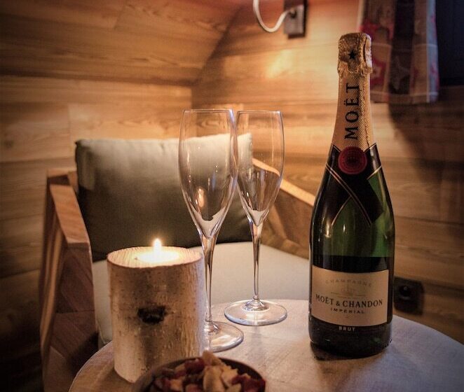 פנסיון Aqualodge