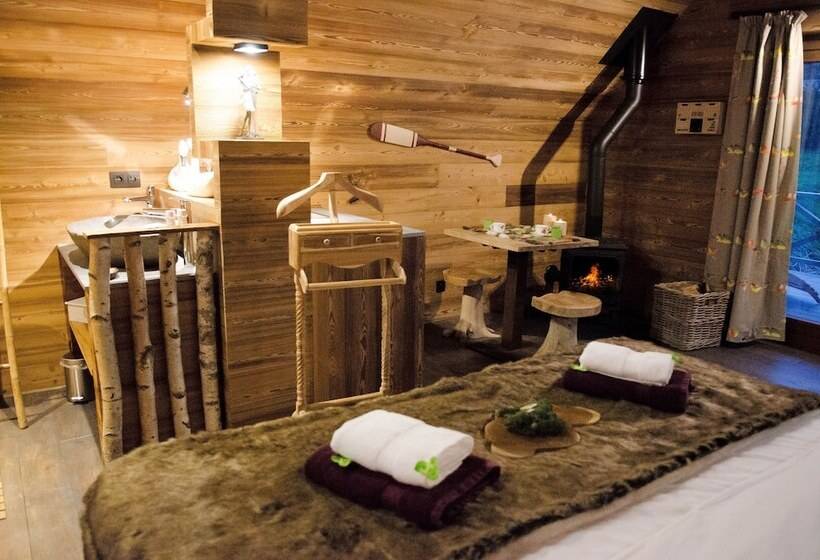 פנסיון Aqualodge