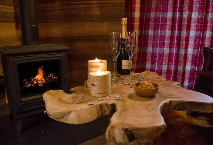 פנסיון Aqualodge