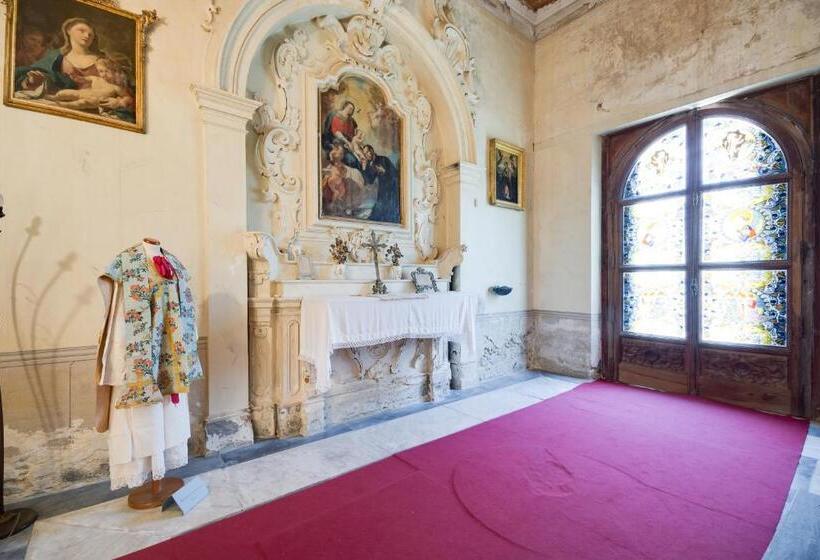 بنسيون Castello Di Caccuri Suites