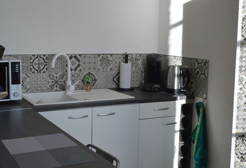 Пансион Chambres D Hôtes De Laloubin