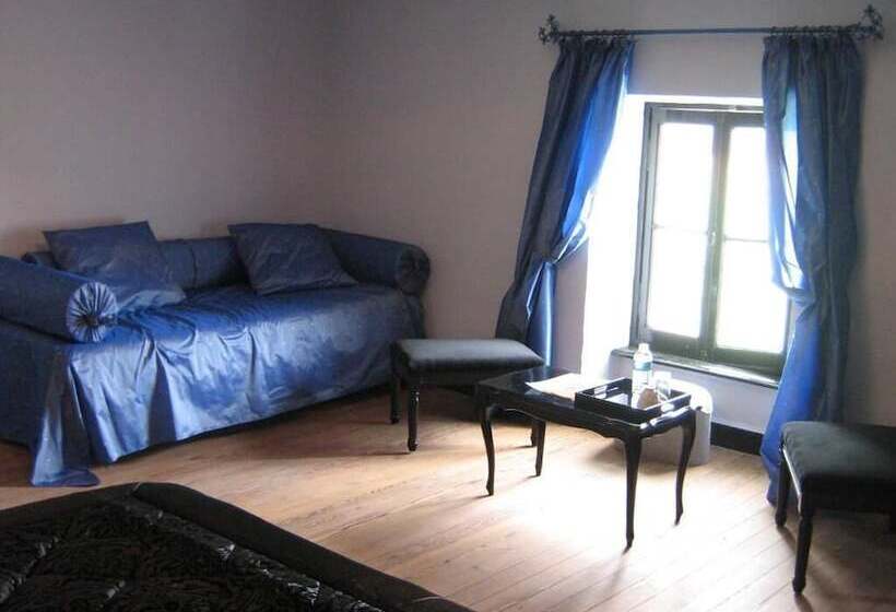 ペンション Château Coquelicot