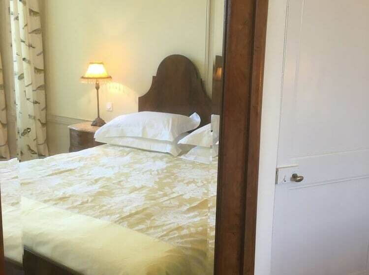 膳宿费 Château De La Ville Voisin