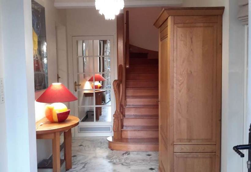 بنسيون Domaine De La Petite Salamandre