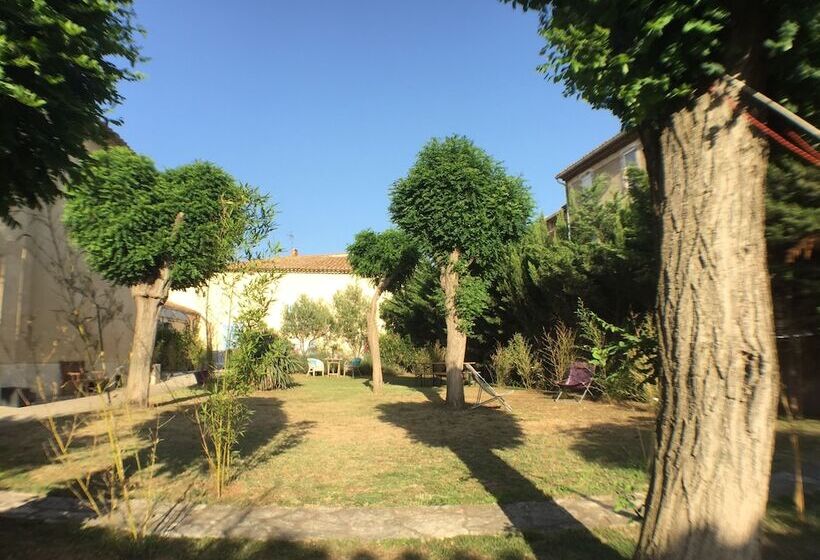 بنسيون Domaine Du Griffon