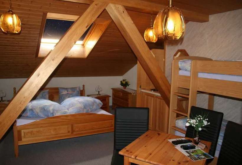 ペンション Gasthaus Hulftegg